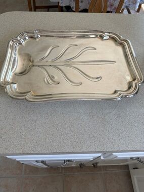 Silver Serving Tray with Leaf Motif meat tray silver plate Vintage 18 x 12 in